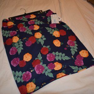BNWT LuLaRoe floral Cassie pencil skirt